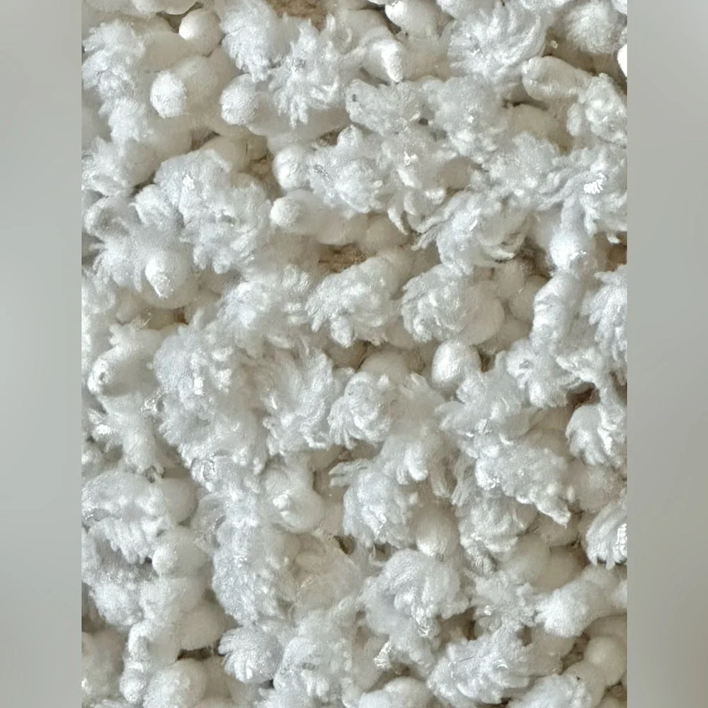 Room Essentials soft pom